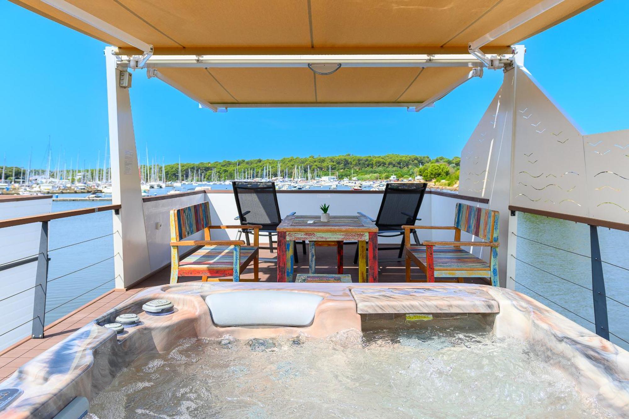 普拉 House Boat - Floating House Sofia酒店 外观 照片