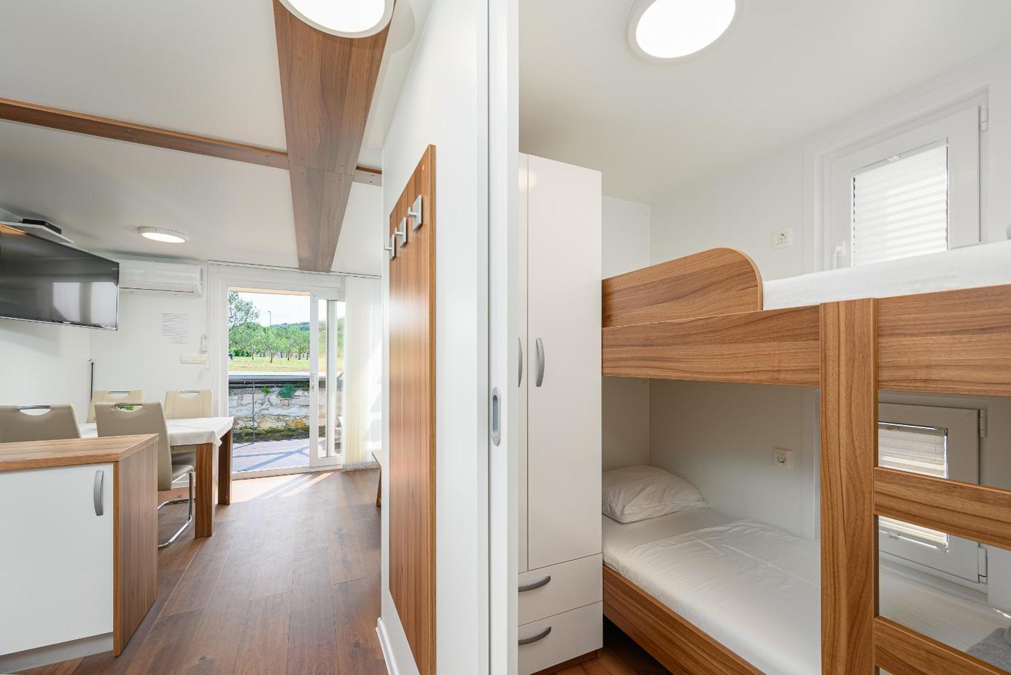 普拉 House Boat - Floating House Sofia酒店 外观 照片